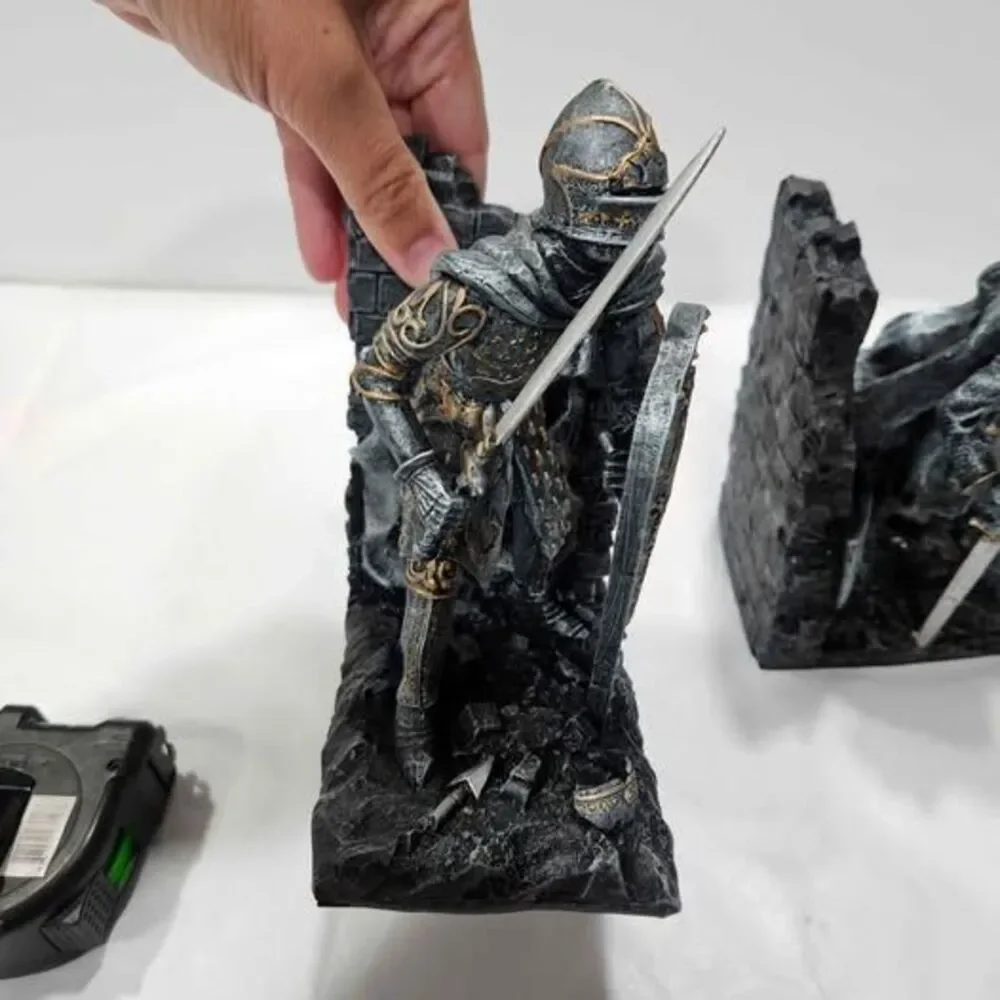 Medieval Knight Bookends